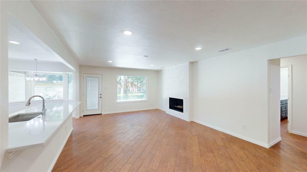 2350 Ravenwood Drive