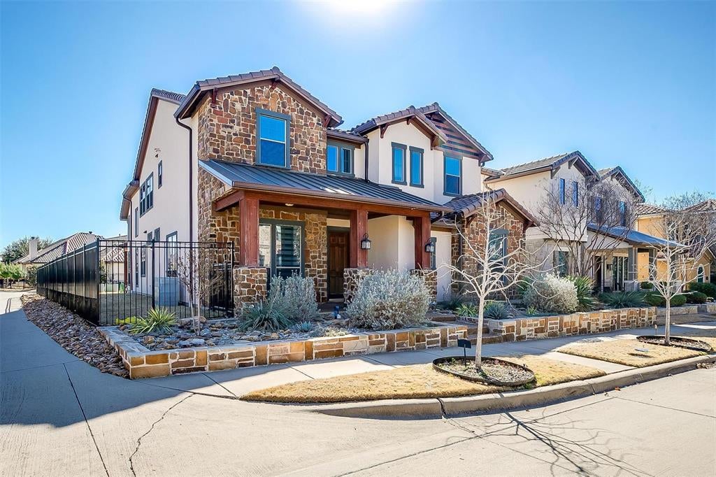 8201 Choctaw Lane