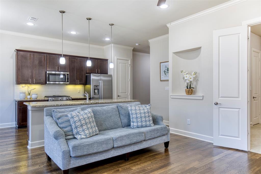 Meridian Square Association Inc - Residential Lease