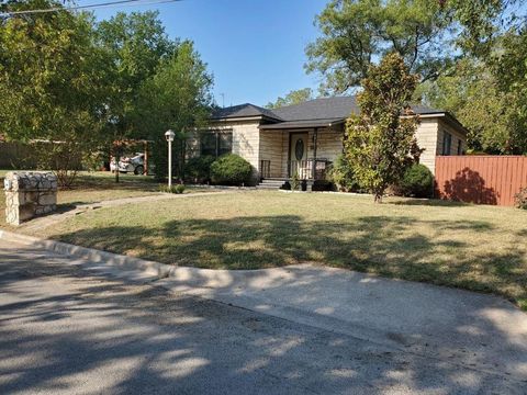 509 Bryan Street Weatherford TX 76086