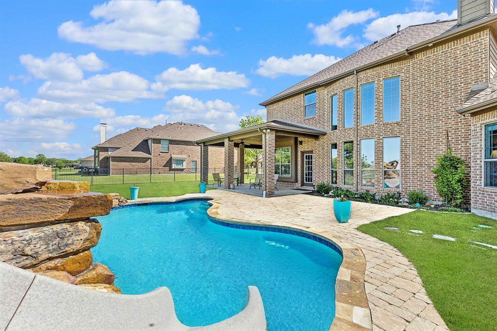1102 Essie Way