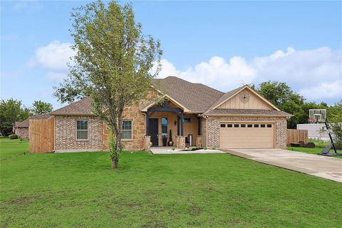 342 W Huffman Street Krum TX 76249