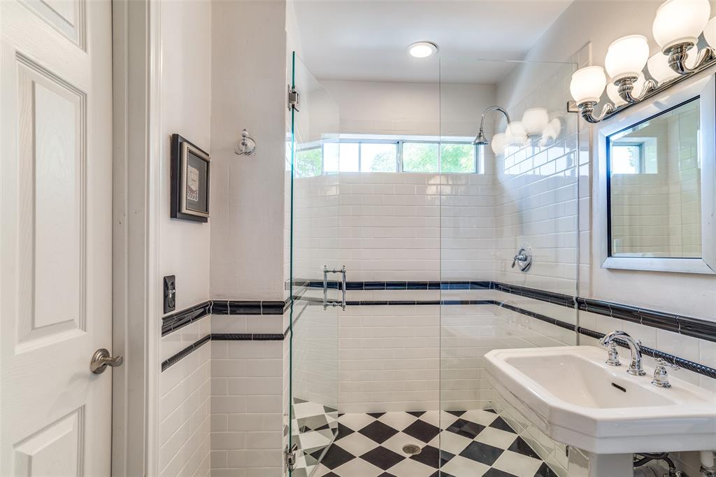 Caruth Hills #7 - Residential