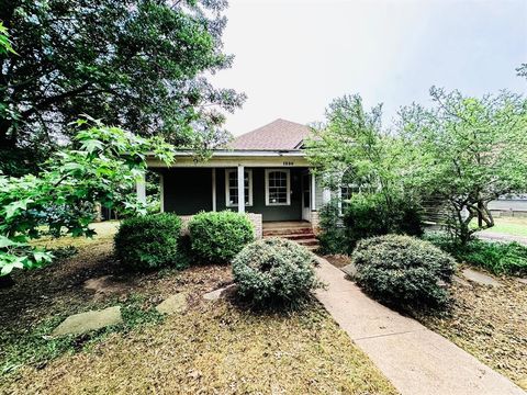 A home in Sherman