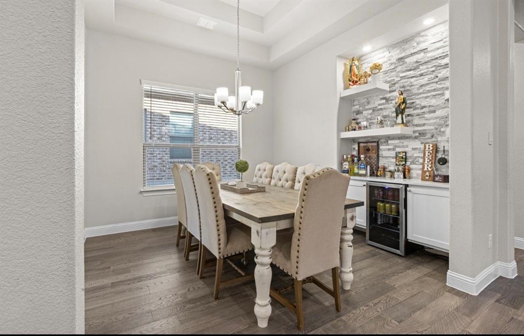 1002 Hunters Creek Drive