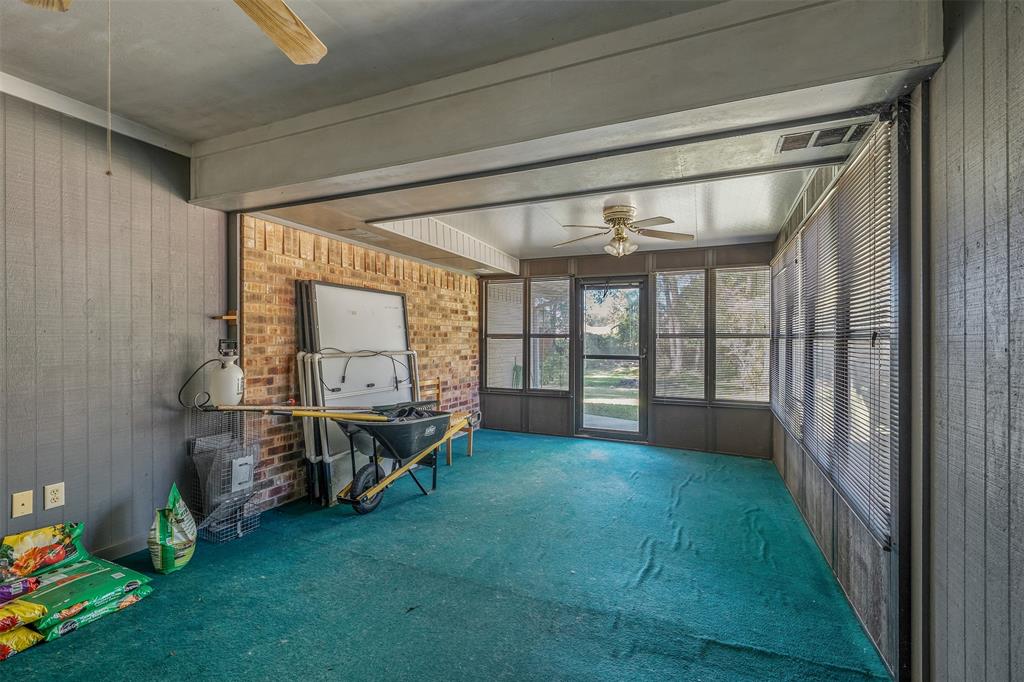 Royal Oaks - Residential