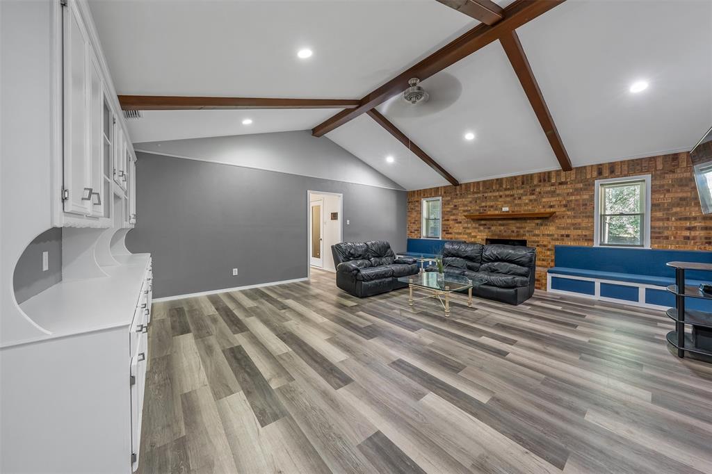 Royal Oaks - Residential