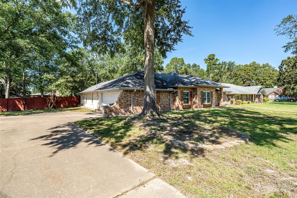 Royal Oaks - Residential