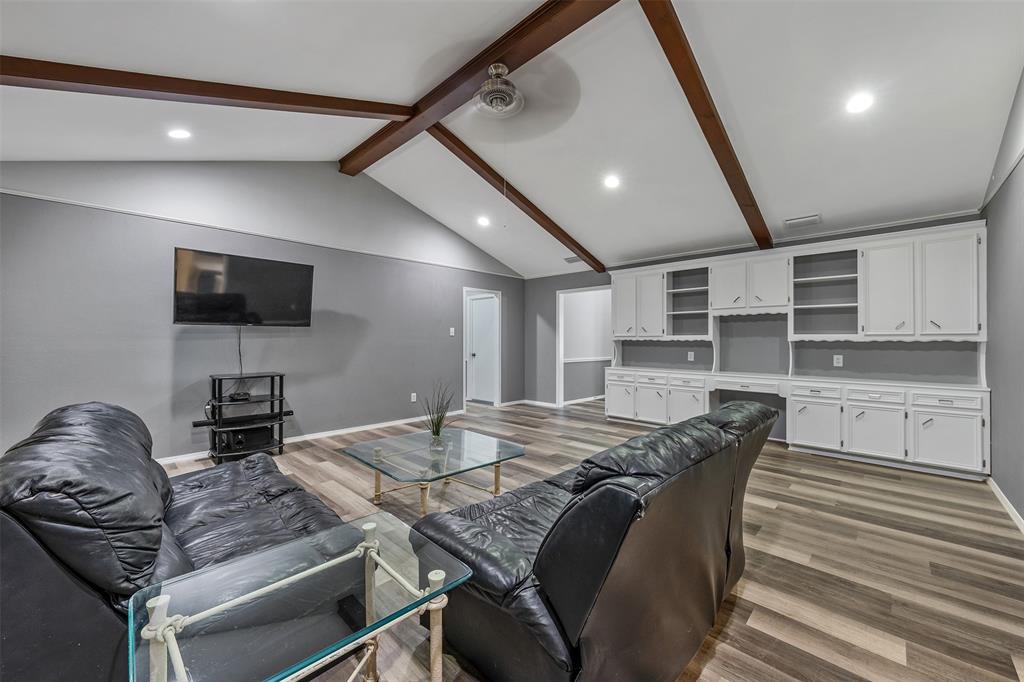 Royal Oaks - Residential