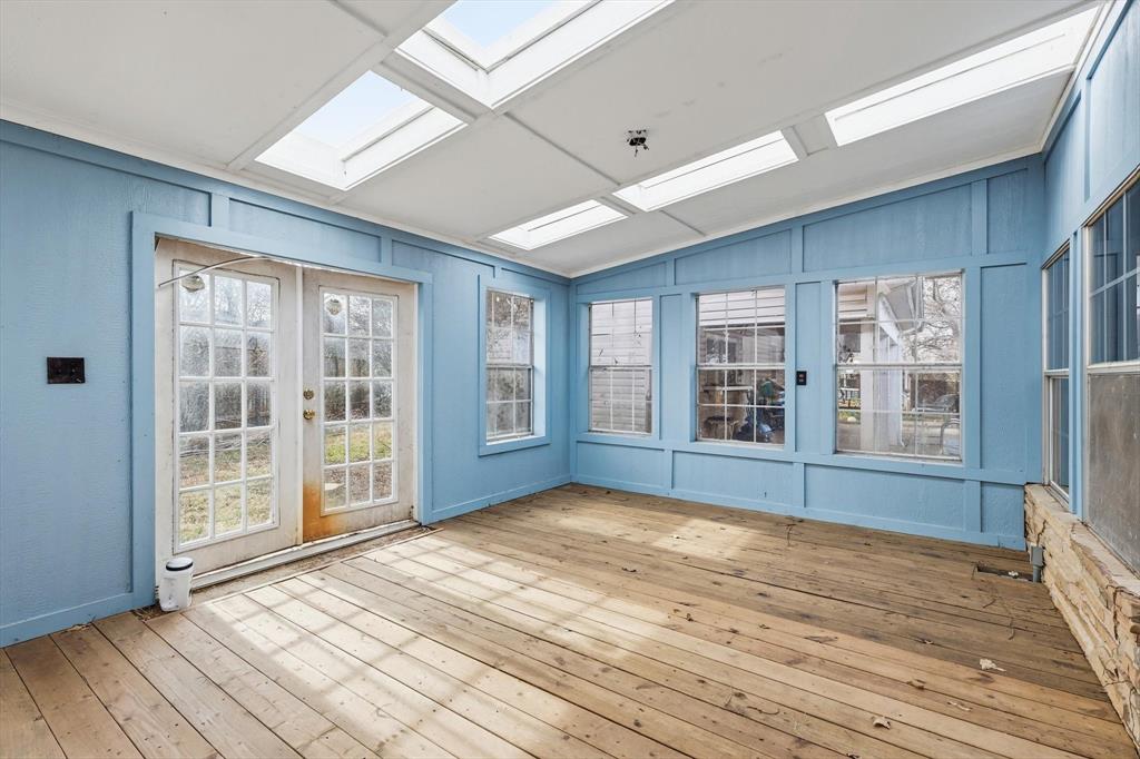 T & P Rrr Co - Residential