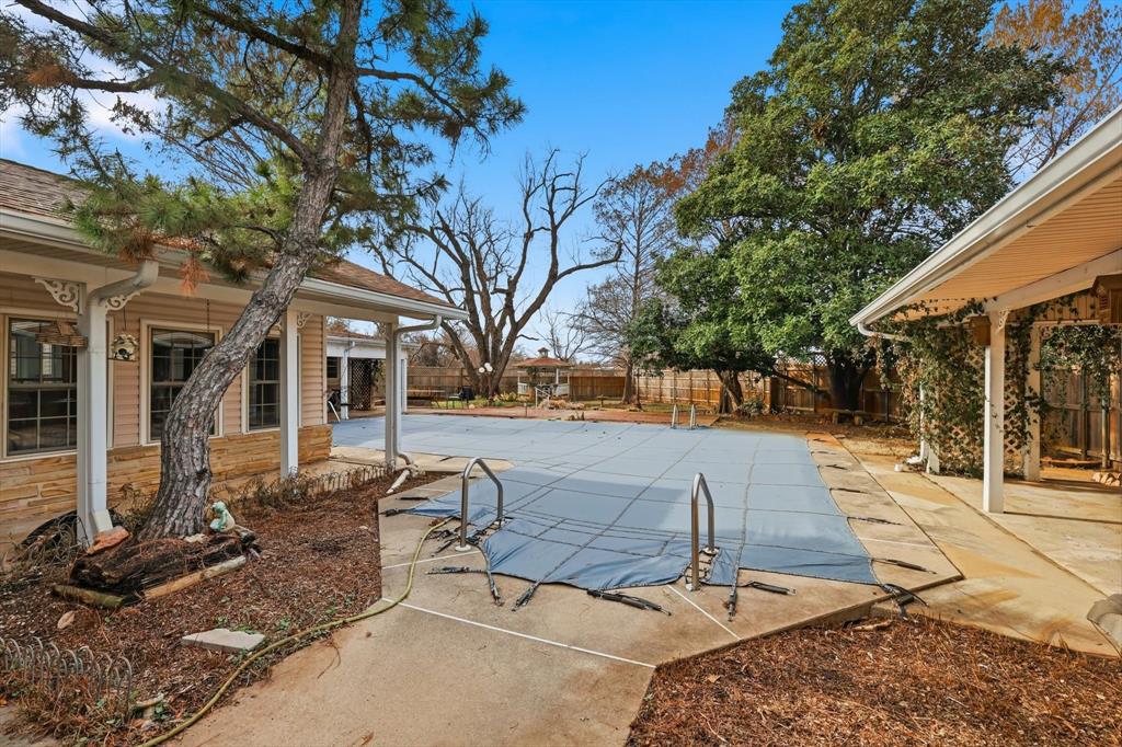 T & P Rrr Co - Residential