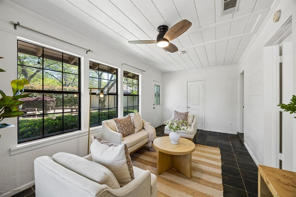 Casa Linda Highlands - Residential