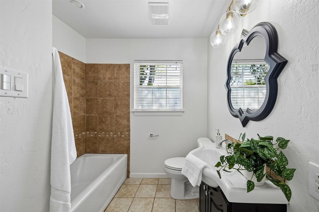 Casa Linda Highlands - Residential