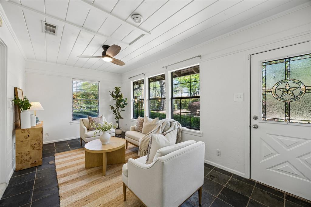 Casa Linda Highlands - Residential