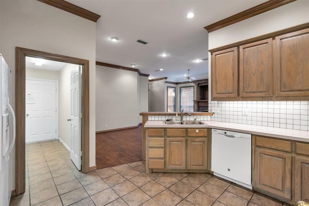 Country Club Pl-Rev - Residential