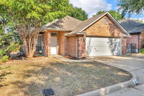 9 Country Club Place Waxahachie TX 75165