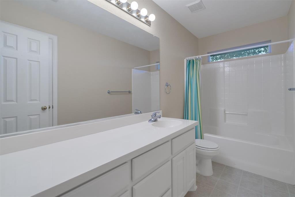 Country Club Pl-Rev - Residential