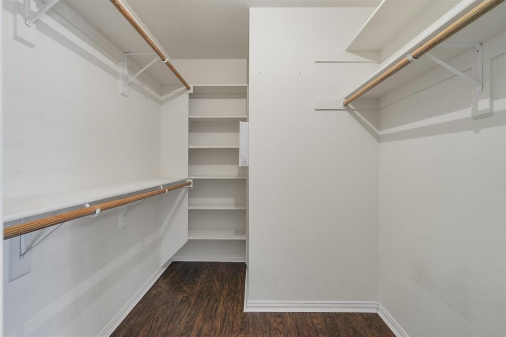 Country Club Pl-Rev - Residential