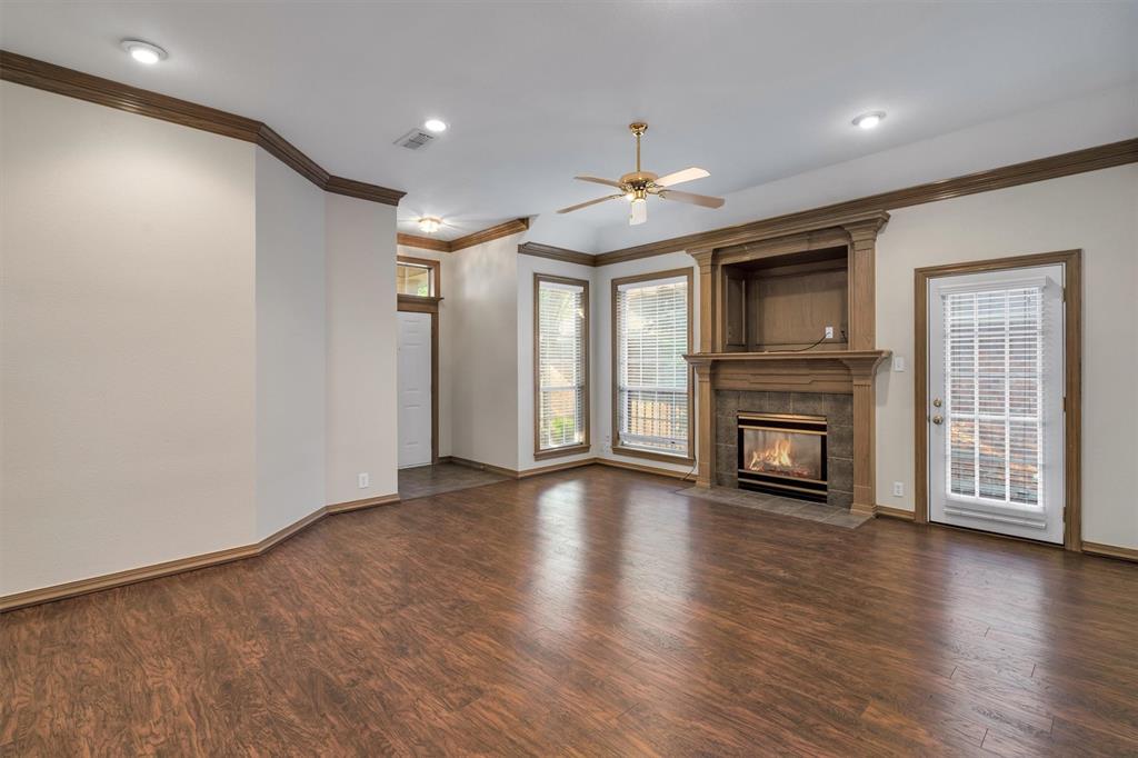 Country Club Pl-Rev - Residential