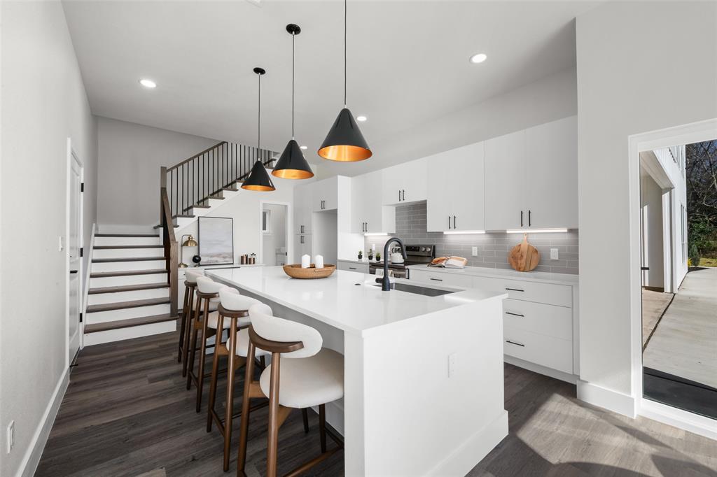 Glasgow and Santa Fe - Residential