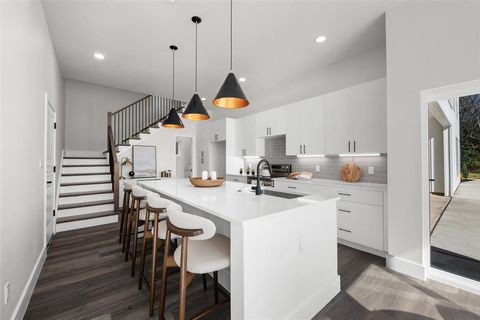 Tiny photo for 312 S Glasgow Drive, Dallas, TX 75214 (MLS # 21195696)