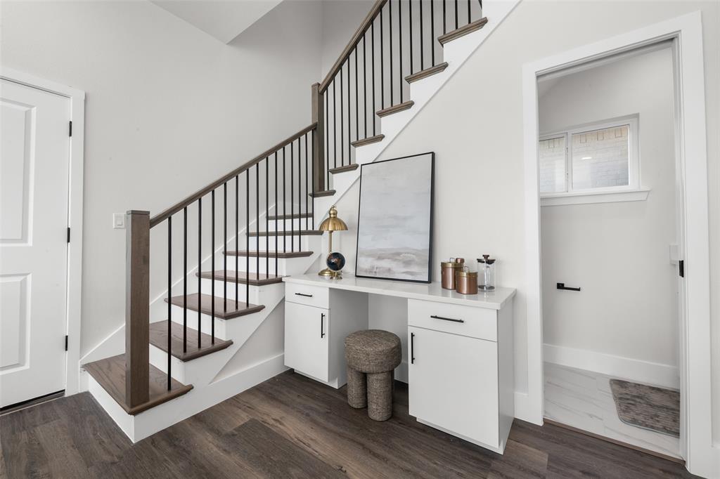 Glasgow and Santa Fe - Residential