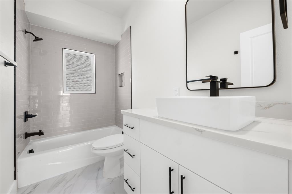 Glasgow and Santa Fe - Residential