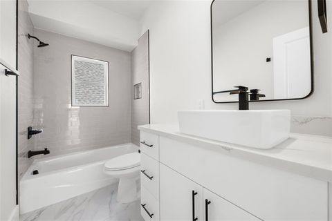 Tiny photo for 312 S Glasgow Drive, Dallas, TX 75214 (MLS # 21195696)