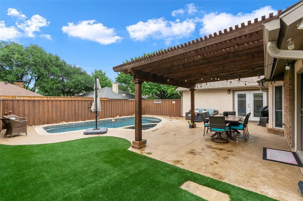 Photo of 245 Creekside Lane, Coppell, TX 75019 (MLS # 21249211)