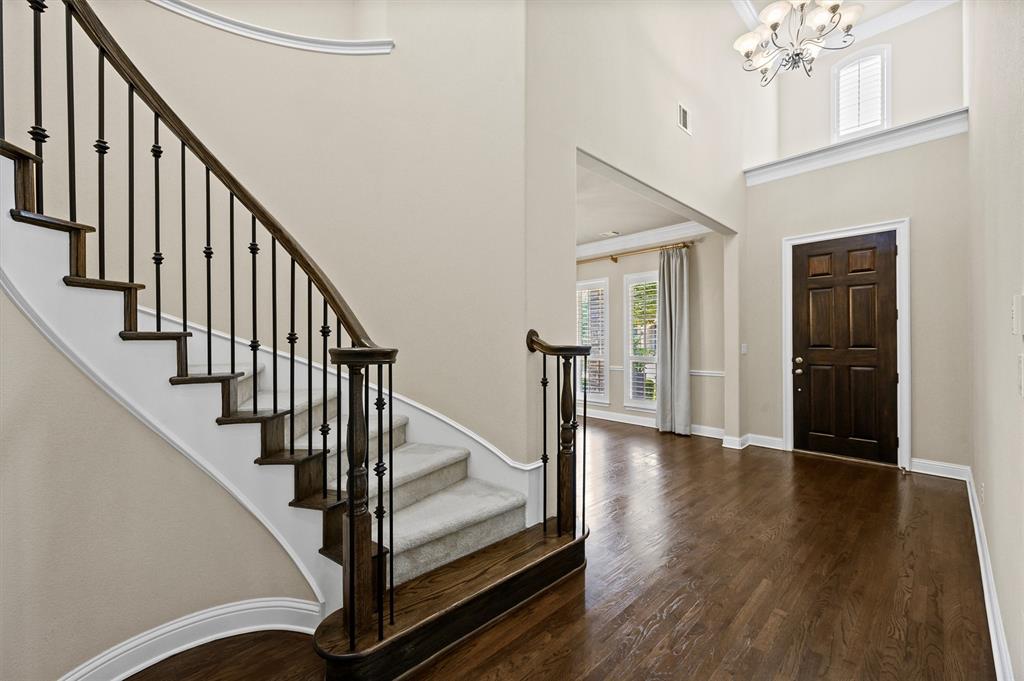 2524 Hayloft Way