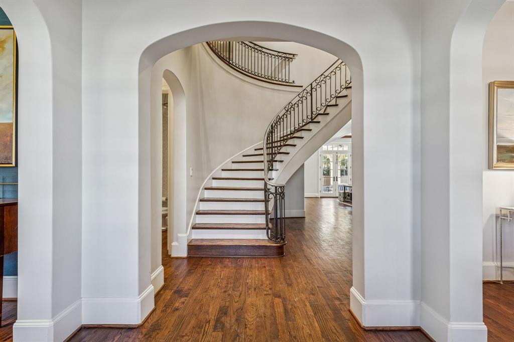 3021 Southwestern Boulevard