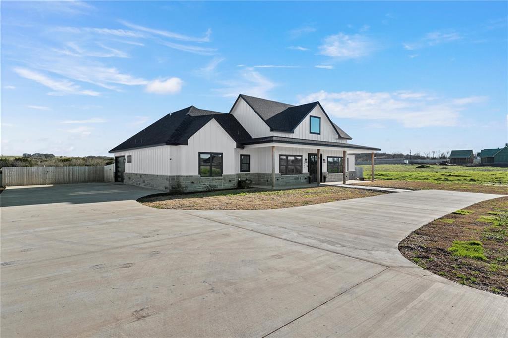 2994 Mockingbird Lane