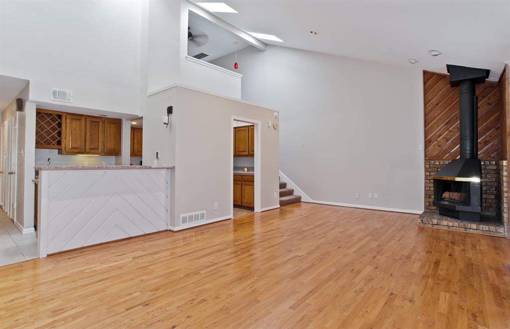 CLAYMORE PARK CONDOMINIUMS - Residential Lease