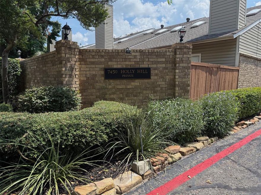 LARGE CORNER CONDO IN VICKERY-MEADOW-MIDTOWN LOCATED IN PRIVATE SUBDIVISION CLAYMORE PARK CONDOMINIUMS AND WALKING DISTANCE TO WHITE ROCK LAKE AND NORTHAVEN TRAILS!! NEAR SHOPPING NORTHPARK MALL AND MANY RESTAURANTS.  THIS OUTSTANDING CONDO HAS AN OPEN FLOOR PLAN, 2BEDROOMS,2BATH,2CAR ATTACHED GARAGE - 1312 SQFT. - VAULTED CEILINGS, SKYLIGHTS, SMALL LOFT LIVING AREA ON 2ND FLOOR, BEDROOMS AND FULL BATHS ON 2ND FLOOR, LIVING AREA, KITCHEN, WET BAR AND HALF BATHROOM ON FIRST FLOOR. WOOD BURNING FIREPLACE, CERAMIC, LAMINATE, WOOD AND CARPET FLOORING, GRANITE COUNTERS, STAINLESS APPLIANCES INCLUDING REFRIGERATOR, LARGE OPEN LIVING AND DINING AREAS, LARGE BEDROOMS WITH WALK-IN CLOSETS, CEILING FANS, RECENT INTERIOR PAINTING, FULL SIZE UTILITY CLOSET. INVITING SLIDING GLASS DOORS FROM LIVING AREA TO BACKYARD AND OPEN PATIO, WOOD-BRICK FENCE, PRIVATE DRIVE ENTRY. GREAT LOCATION CLOSE TO SHOPPING, DINING, SCHOOLS, PARKS, WALKING TRAILS, MAJOR FREEWAYS. MOVE-IN-READY. DO NOT MISS! NO CATS PERMITTED. PET RESTRICTION.
Public Driving Directions: PINELAND TO HOLLY HILL DR.