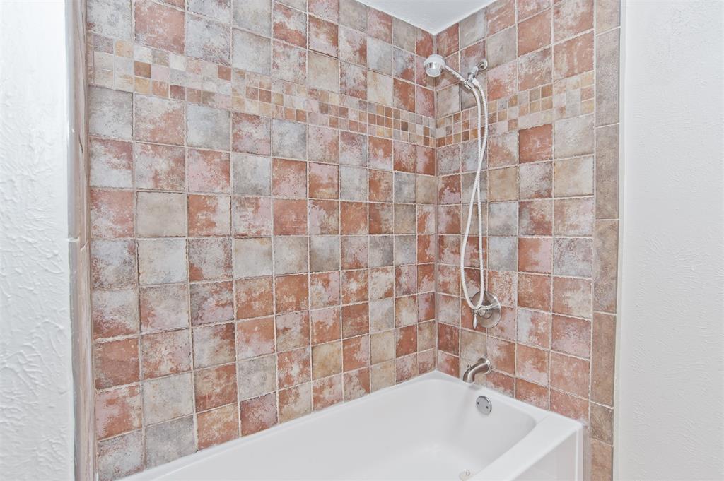 CLAYMORE PARK CONDOMINIUMS - Residential Lease