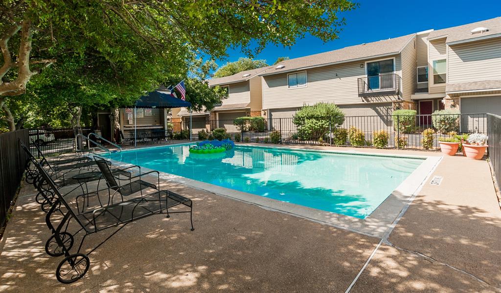 CLAYMORE PARK CONDOMINIUMS - Residential Lease