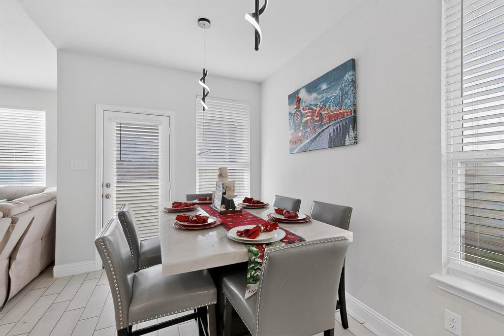 Venetian At Weston, Ph 1 - Residential Lease