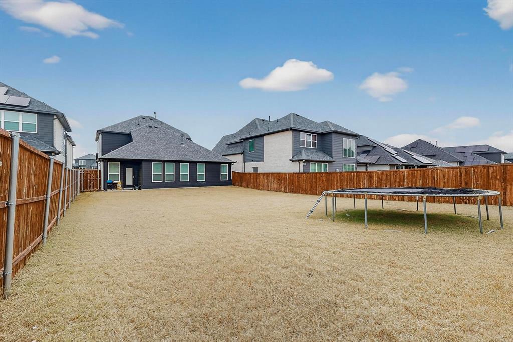 Venetian At Weston, Ph 1 - Residential Lease