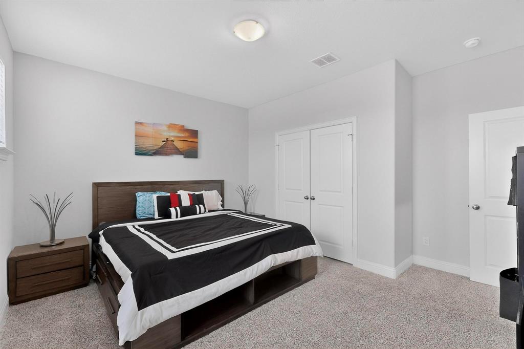 Venetian At Weston, Ph 1 - Residential Lease