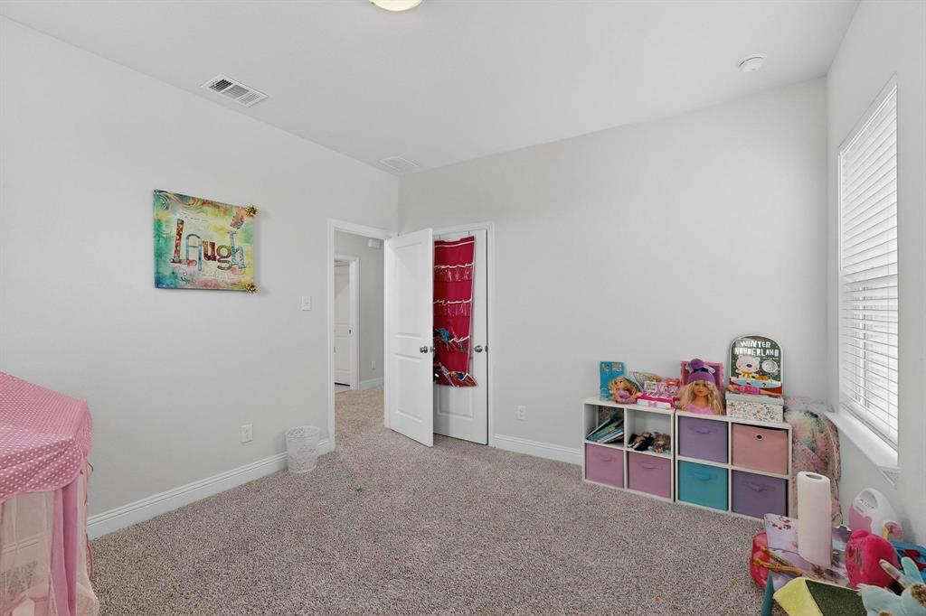 Venetian At Weston, Ph 1 - Residential Lease