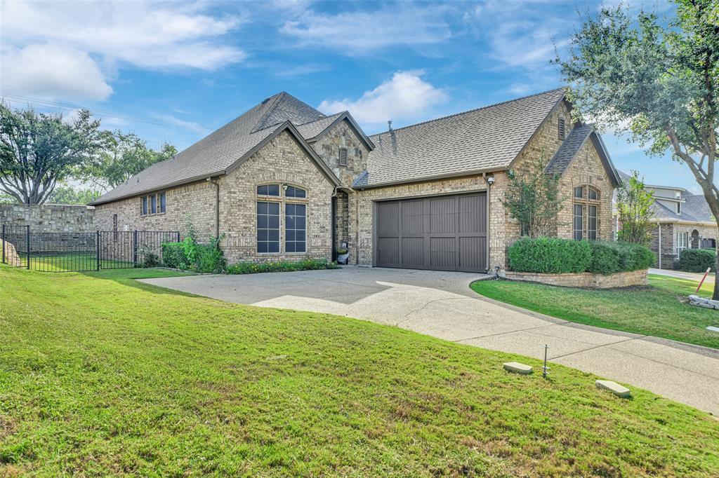 5801 Mira Lago Lane
