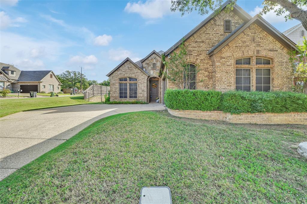 5801 Mira Lago Lane