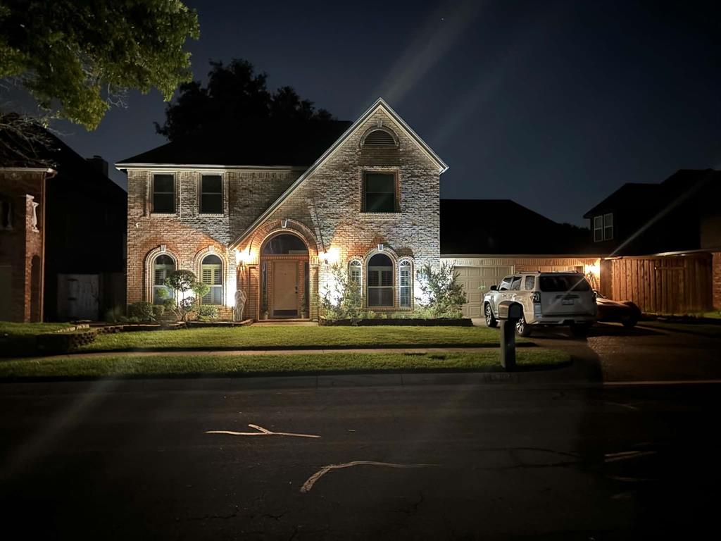 2902 Redstone Drive