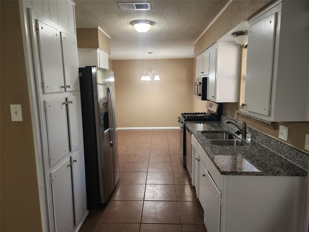 Highland Hills West Add - Residential Lease