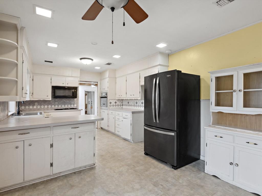 E C School Land - Residential