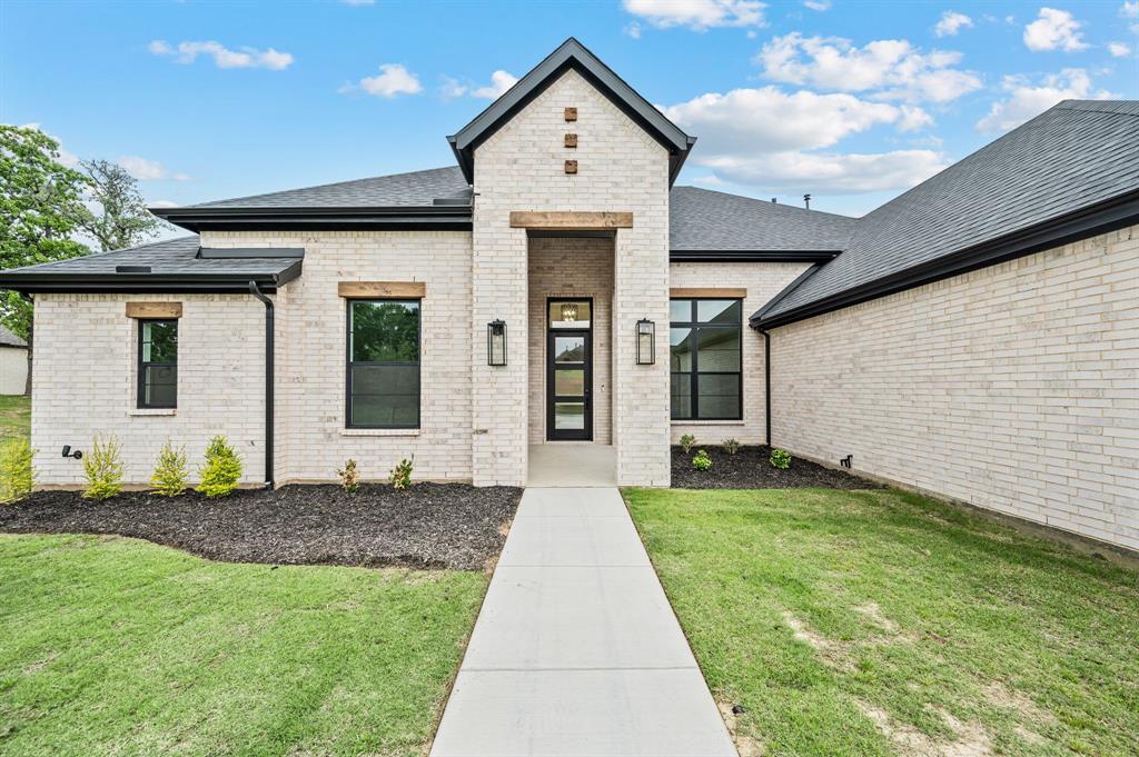 116 Oak Grove Lane