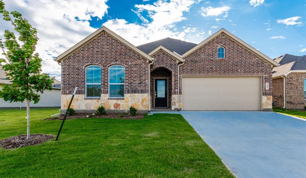 Photo of 1901 Nokota Parkway, Providence Village, TX 76227 (MLS # 21273274)