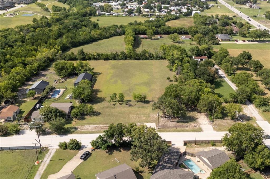 404 Hackberry Drive