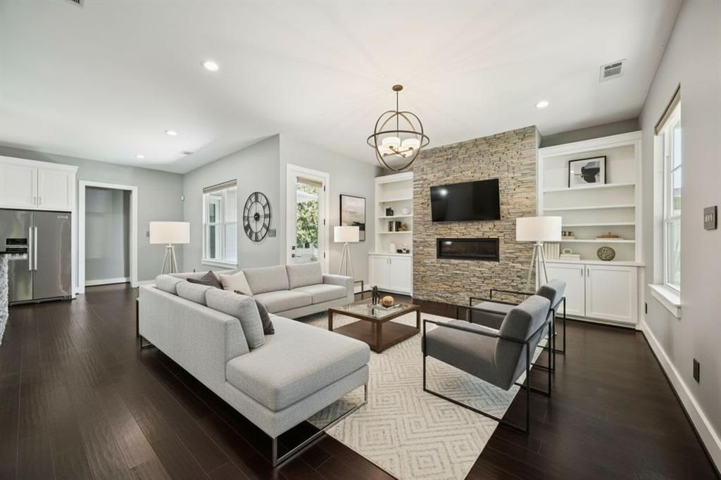 Photo of 389 Jordan Farm Circle, Rockwall, TX 75087 (MLS # 21240691)