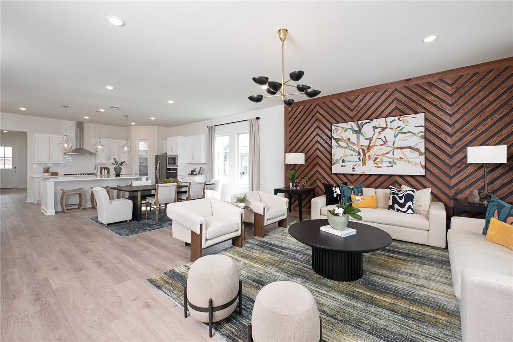 2121 Santa Monica Drive